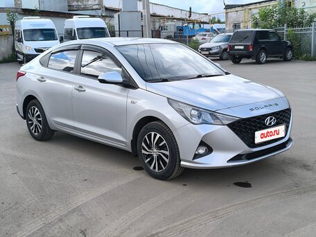 2020 Hyundai Solaris II Рестайлинг, серебристый, 1525000 рублей, вид 3