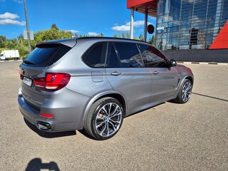 2018 BMW X5 30d III (F15), серый, 3900000 рублей, вид 3