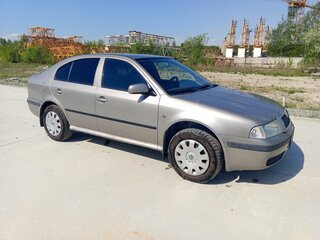 2008 Skoda Octavia I (A4) Рестайлинг, серый, 400000 рублей, вид 3