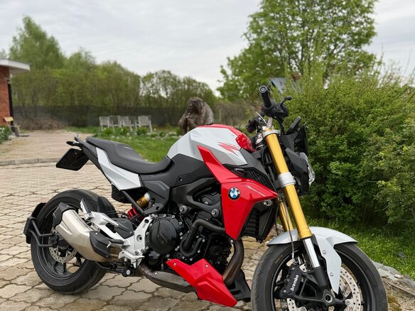 2021 BMW F 900 R, серый, 950000 рублей - вид 3