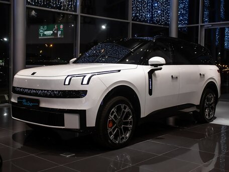 2025 Lynk & Co 900, белый, 8800000 рублей, вид 2