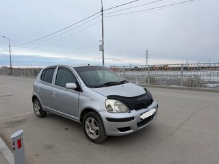 2002 Toyota Vitz I (P10), серый, 350000 рублей, вид 1