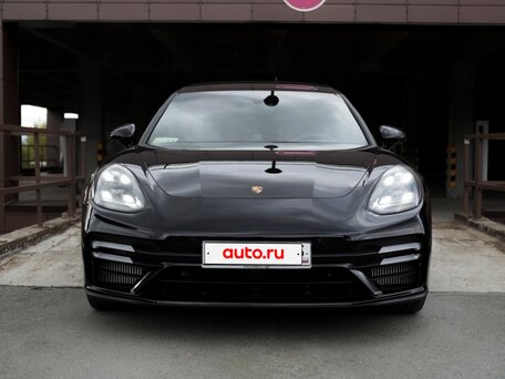2021 Porsche Panamera 4 E-Hybrid Sport Turismo II Рестайлинг, чёрный, 11690000 рублей, вид 1