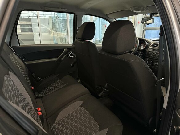 2026 Lada (ВАЗ) Granta Cross I Рестайлинг, серебристый - вид 19