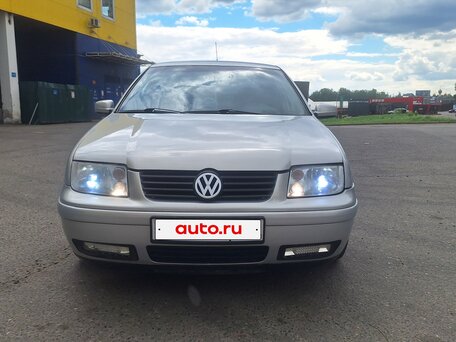1998 Volkswagen Bora I, белый, 300000 рублей, вид 3