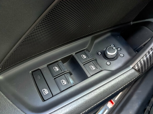 2022 Audi A3 Sportback 35 TFSI IV (8Y), зелёный, 2965000 рублей - вид 28