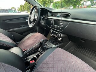 2018 Kia Rio X-Line IV, серебристый, 1450000 рублей, вид 4