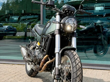 2026 Benelli Leoncino 500 Trail, красный, 649000 рублей, вид 5