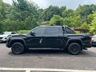 2023 Toyota Tundra CrewMax III, чёрный, 13700000 рублей, вид 5