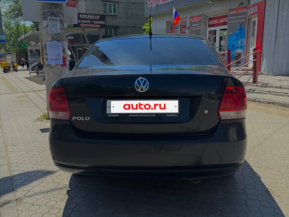 2013 Volkswagen Polo V, чёрный, 850000 рублей - вид 4