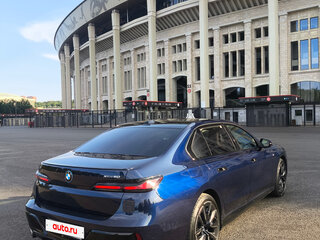 2022 BMW i7 xDrive60 I (G70), синий, 10700000 рублей, вид 5