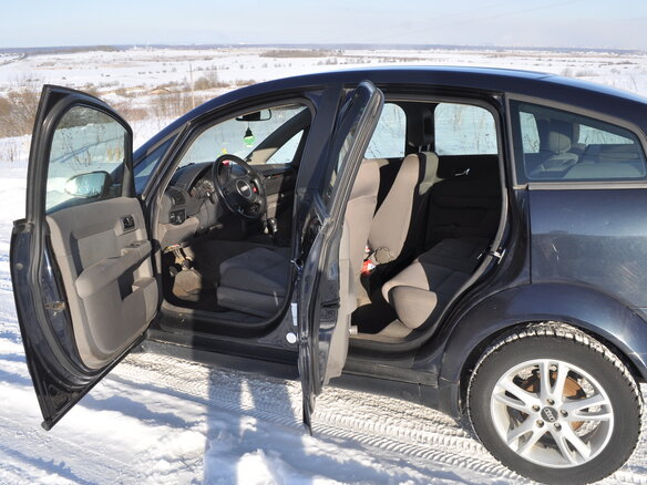 2001 Audi A2, синий - вид 5
