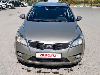 2010 Kia Ceed I Рестайлинг, серебристый, 750000 рублей, вид 2