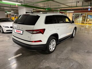 2022 Skoda Kodiaq I Рестайлинг, белый, 3600000 рублей, вид 2