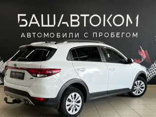2019 Kia Rio X-Line IV, белый, 1300000 рублей, вид 4