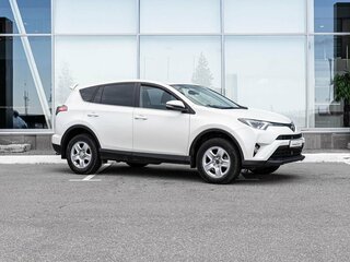 2017 Toyota RAV4 IV (XA40) Рестайлинг, белый, 1740000 рублей, вид 5