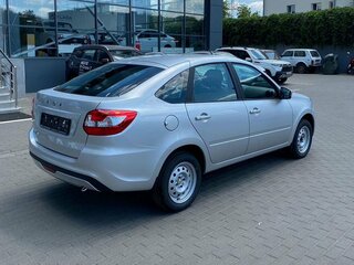 2026 Lada (ВАЗ) Granta I Рестайлинг, серебристый, 1113000 рублей, вид 5