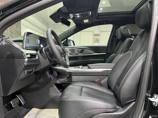 2025 Cadillac XT5 II, чёрный, 6458000 рублей, вид 5