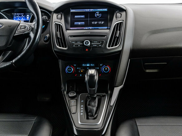 2016 Ford Focus III Рестайлинг, чёрный - вид 11