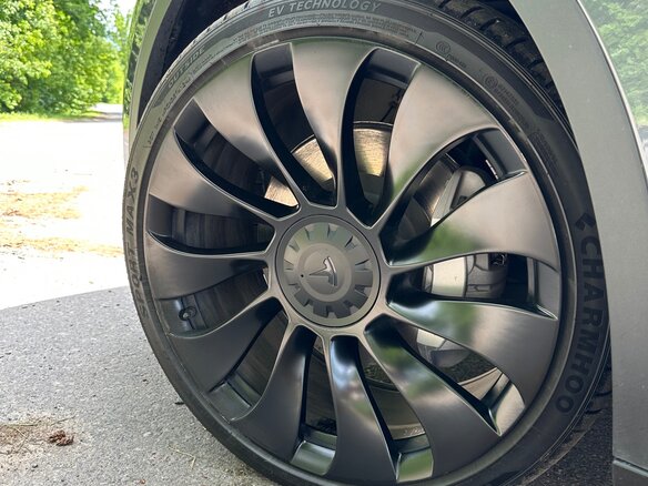2023 Tesla Model Y Long Range Dual Motor I, серый - вид 9