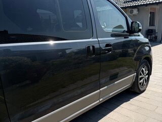 2021 Hyundai H-1 II Рестайлинг 2, серый, 3800000 рублей, вид 3