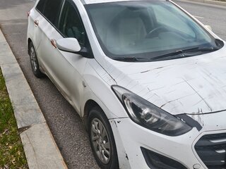 2015 Hyundai i30 II Рестайлинг, белый, 850000 рублей, вид 1
