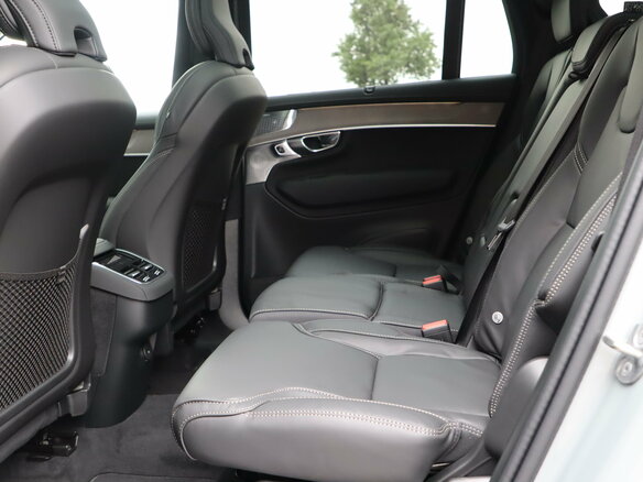 2026 Volvo XC90 B5 II Рестайлинг 2, серый, 10950000 рублей - вид 23