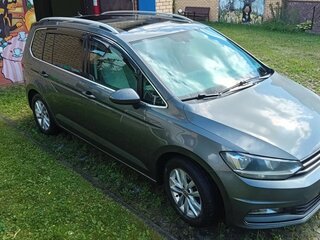 2016 Volkswagen Touran II, серый, 1530000 рублей, вид 4