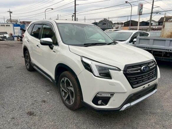 2023 Subaru Forester V Рестайлинг, белый, 2360000 рублей - вид 1