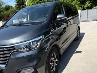 2021 Hyundai H-1 II Рестайлинг 2, серый, 3800000 рублей, вид 1