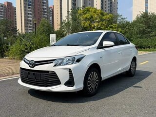 2022 Toyota Vios III Рестайлинг, белый, 930000 рублей, вид 1