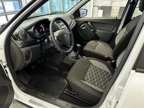 2026 Lada (ВАЗ) Granta Cross I Рестайлинг, белый, 1196000 рублей - вид 12