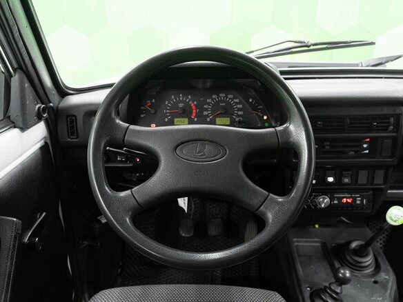 2011 Lada (ВАЗ) 2121 (4x4) I Рестайлинг, белый, 320000 рублей - вид 13