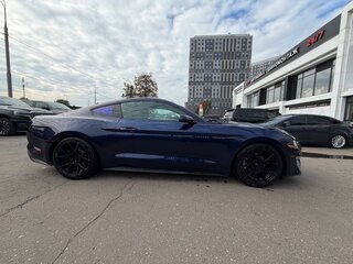 2018 Ford Mustang VI Рестайлинг, синий, 3500000 рублей, вид 5