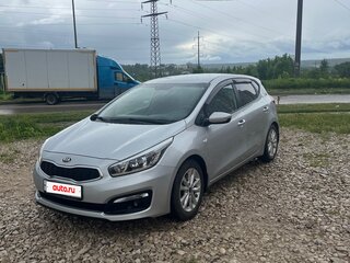 2016 Kia Ceed II Рестайлинг, серебристый, 1099000 рублей, вид 2