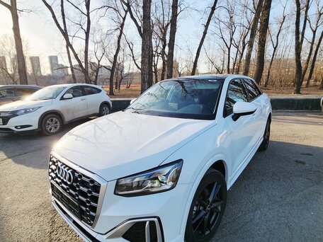 2023 Audi Q2 L 35 TFSI I Рестайлинг, белый, 1800000 рублей, вид 1