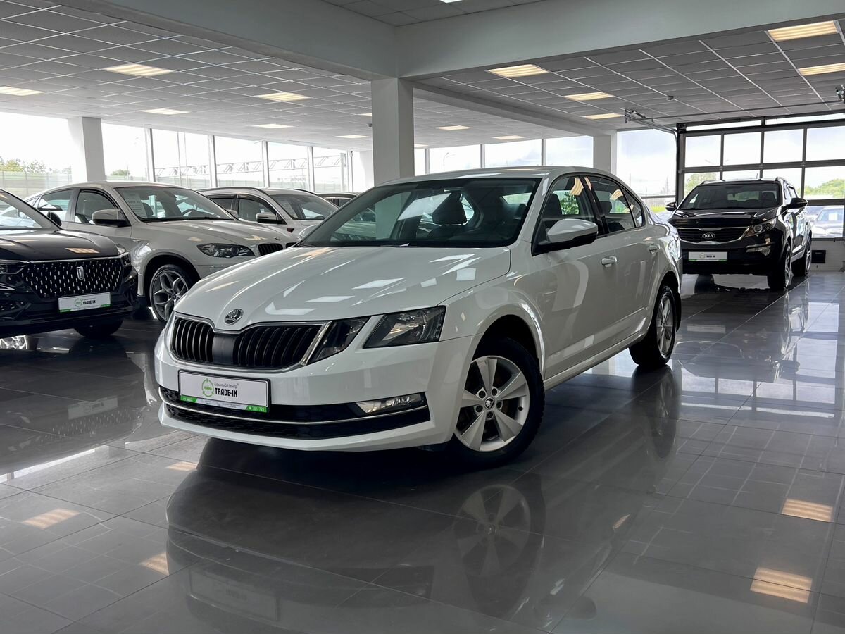 Открыть фотографии: Skoda Octavia III (A7) Рестайлинг