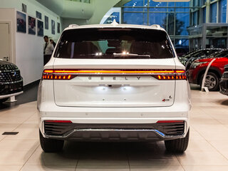 2026 Geely Monjaro I, белый, 4599990 рублей, вид 5