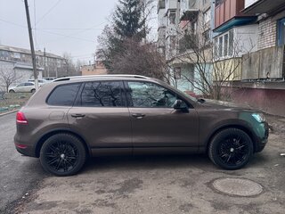 2013 Volkswagen Touareg II, коричневый, 1550000 рублей, вид 5