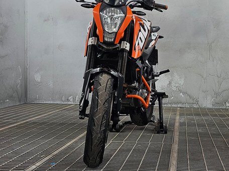 2014 KTM 125 Duke, оранжевый, 320000 рублей, вид 4