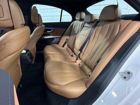 2025 Mercedes-Benz E-Класс 200 VI (W214, S214), белый, 6980000 рублей, вид 3