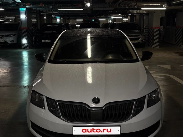 2017 Skoda Octavia III (A7) Рестайлинг, белый, 650000 рублей - вид 2