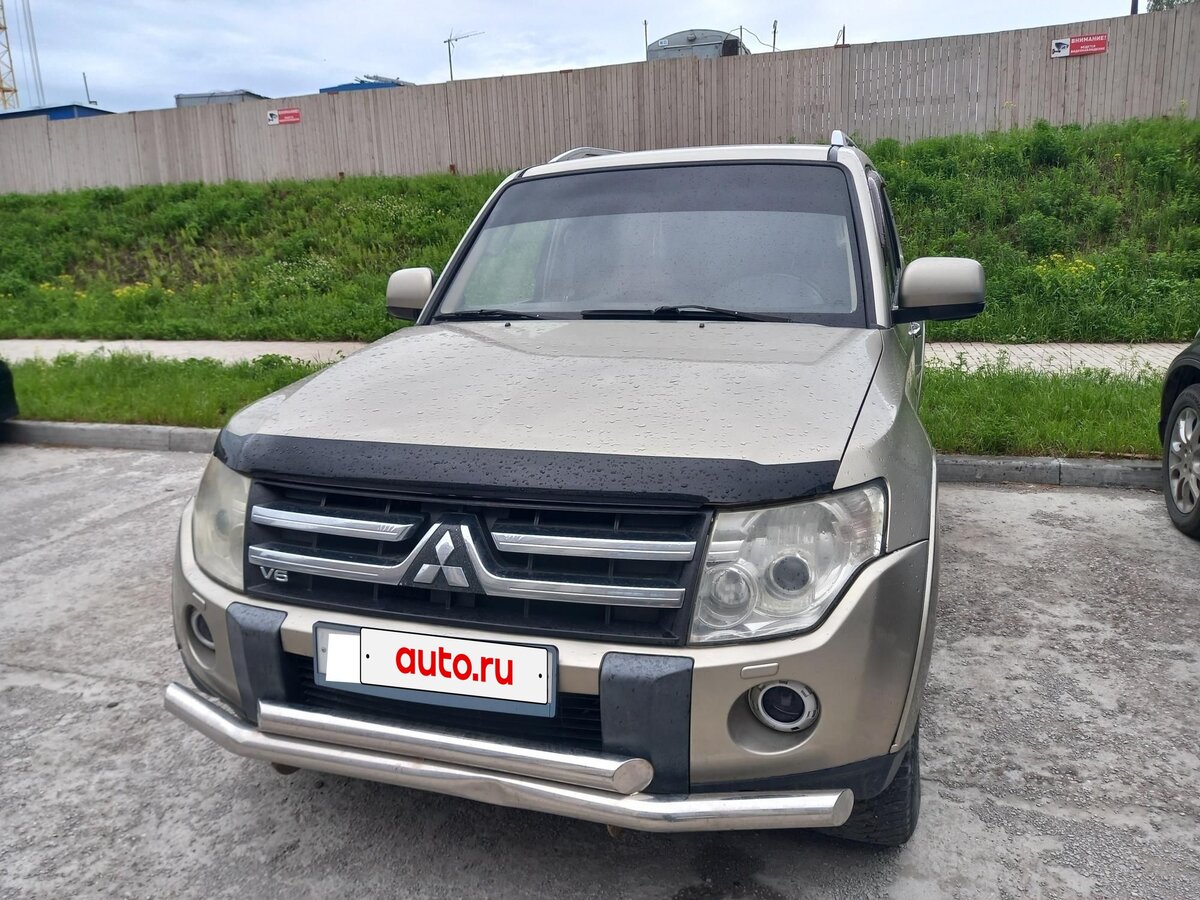 Открыть фотографии: Mitsubishi Pajero IV