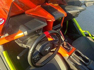 2021 Polaris Slingshot, золотистый, 3000000 рублей, вид 2