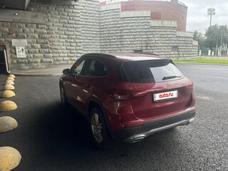 2022 Mercedes-Benz GLA 200 II (H247), красный, 3698200 рублей, вид 4