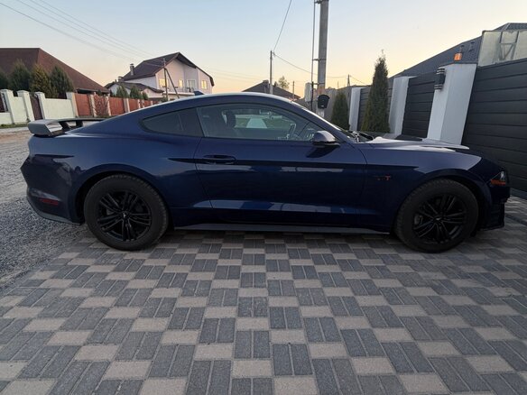 2020 Ford Mustang VI Рестайлинг, синий, 2200000 рублей - вид 6