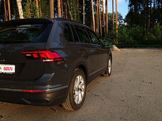 2021 Volkswagen Tiguan II Рестайлинг, серый, 3020000 рублей, вид 5
