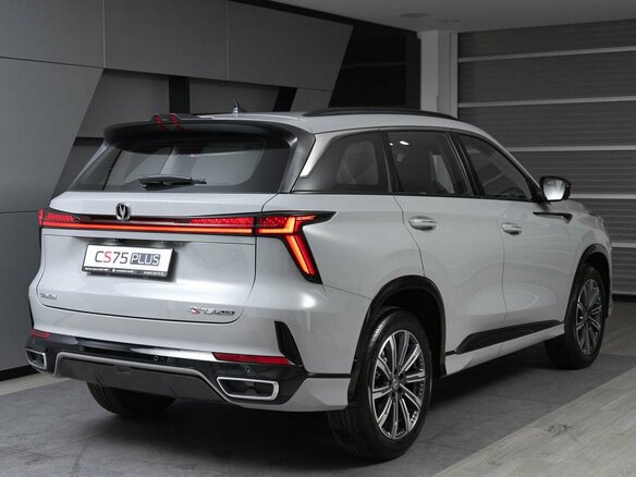 2024 Changan CS75 Plus III, серый, 4029900 рублей - вид 2