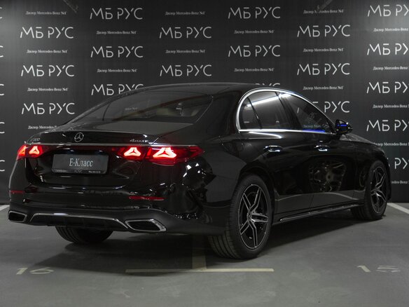 2026 Mercedes-Benz E-Класс 300 VI (W214, S214), чёрный - вид 3