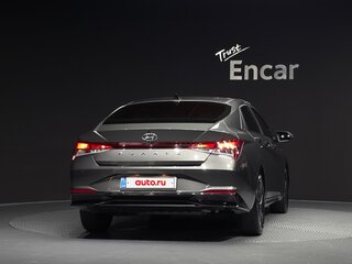 2022 Hyundai Avante VII, серый, 1840000 рублей, вид 4